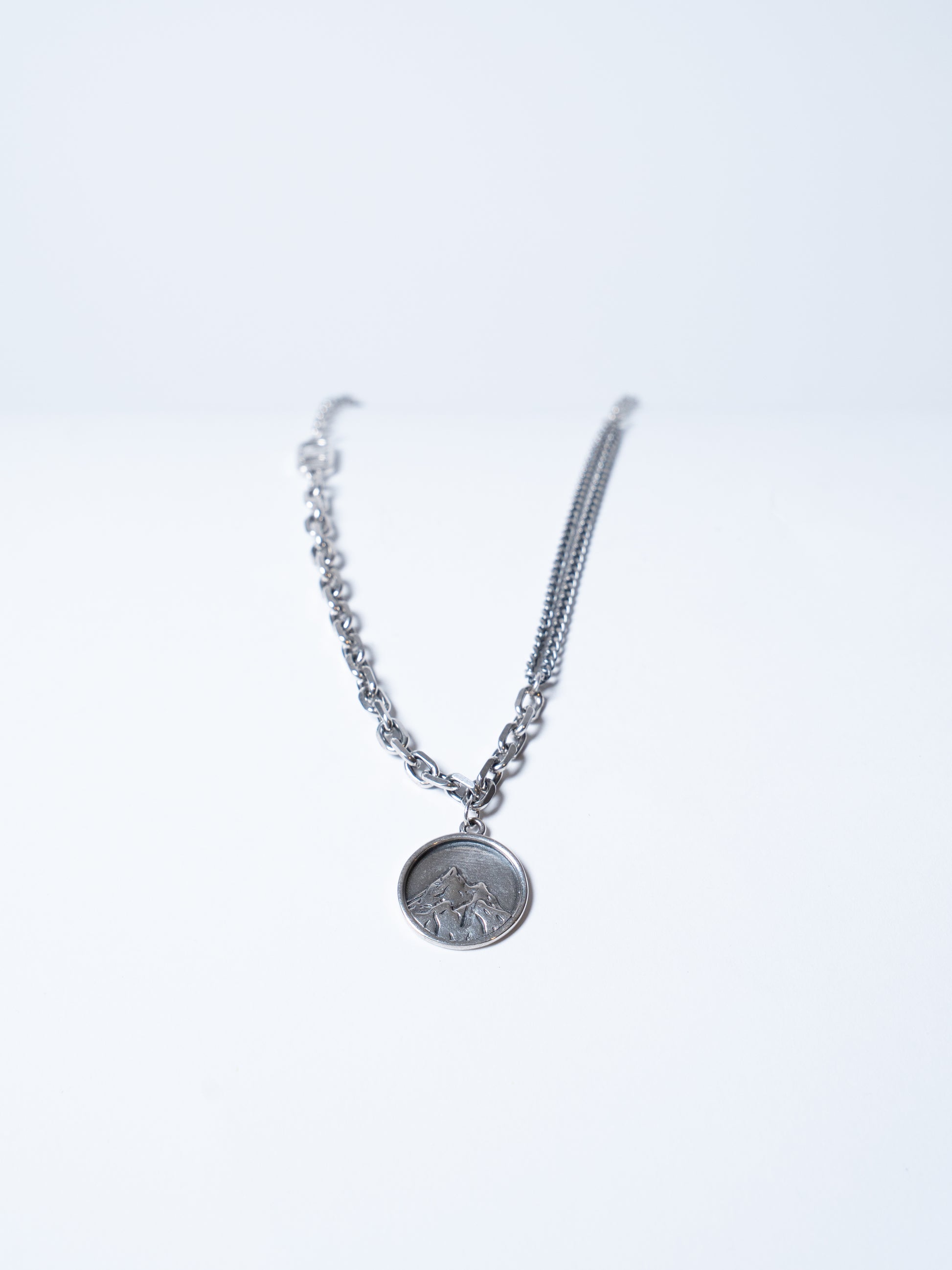 PEAKSTONE PENDANT