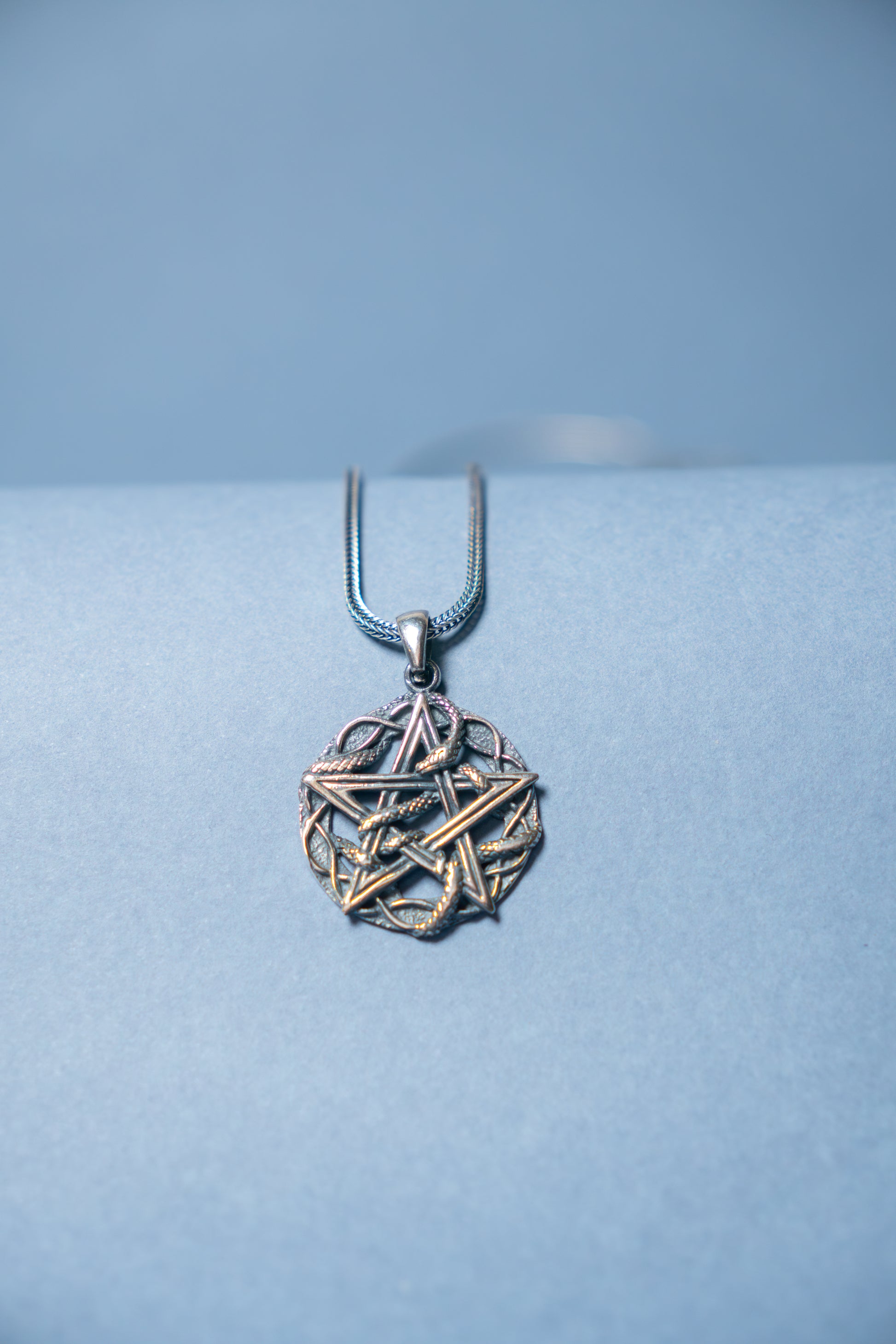 FIFTH TRACE PENDANT