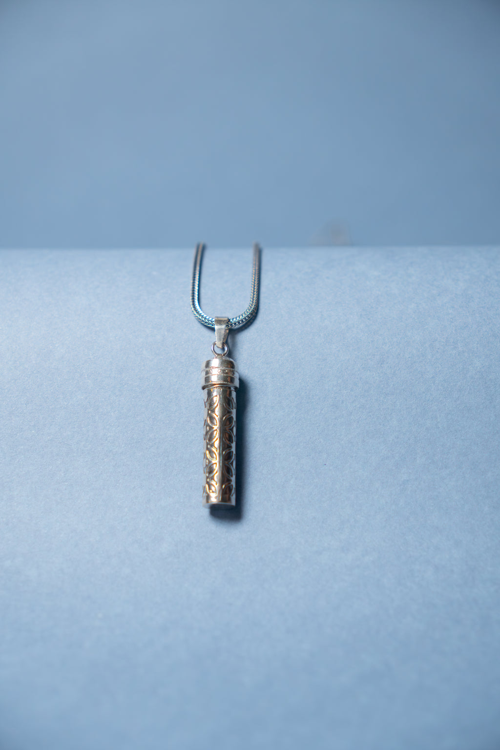 HIDDEN CAPSULE PENDANT