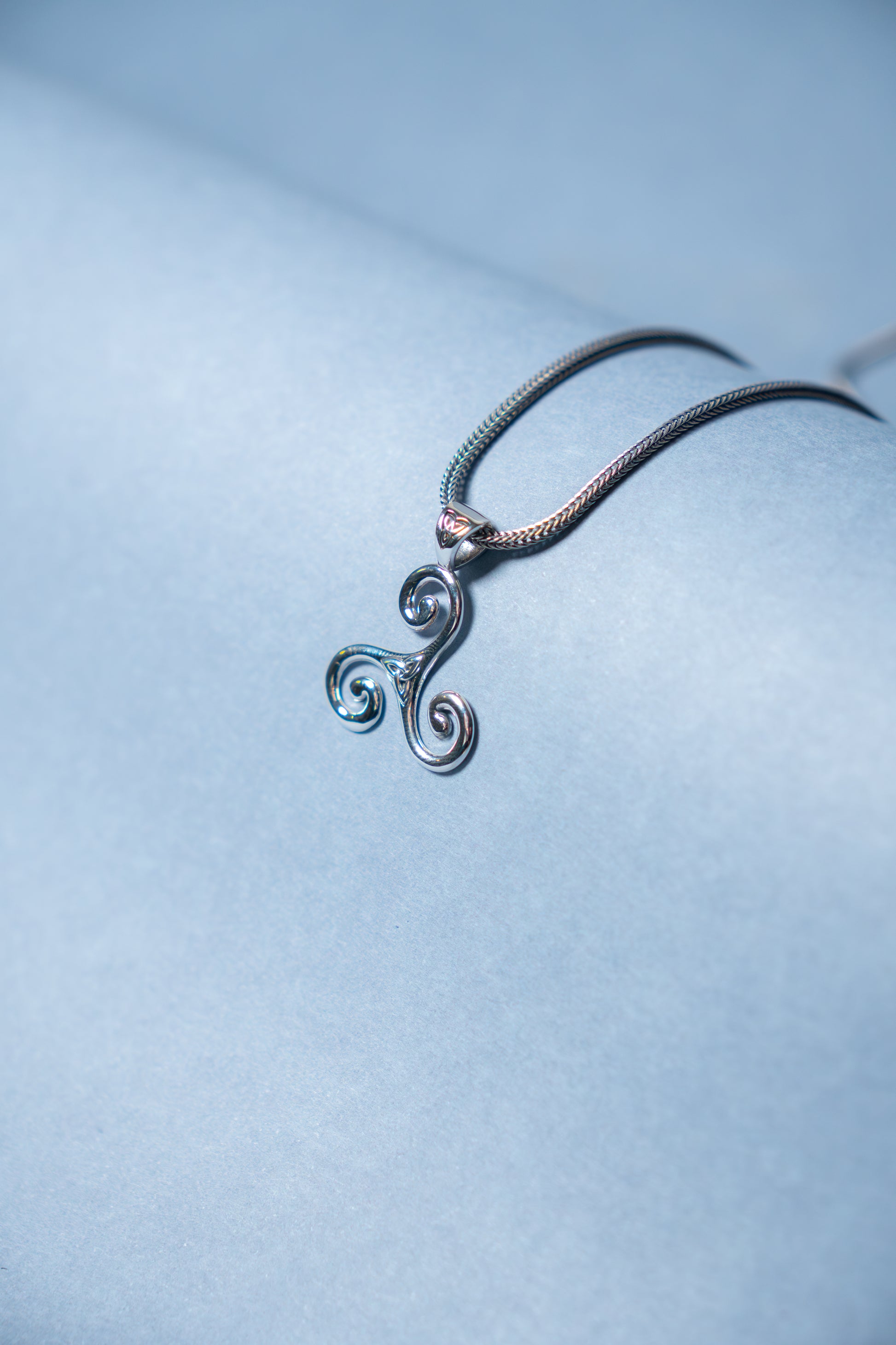 CELTIC SPIRAL PENDANT
