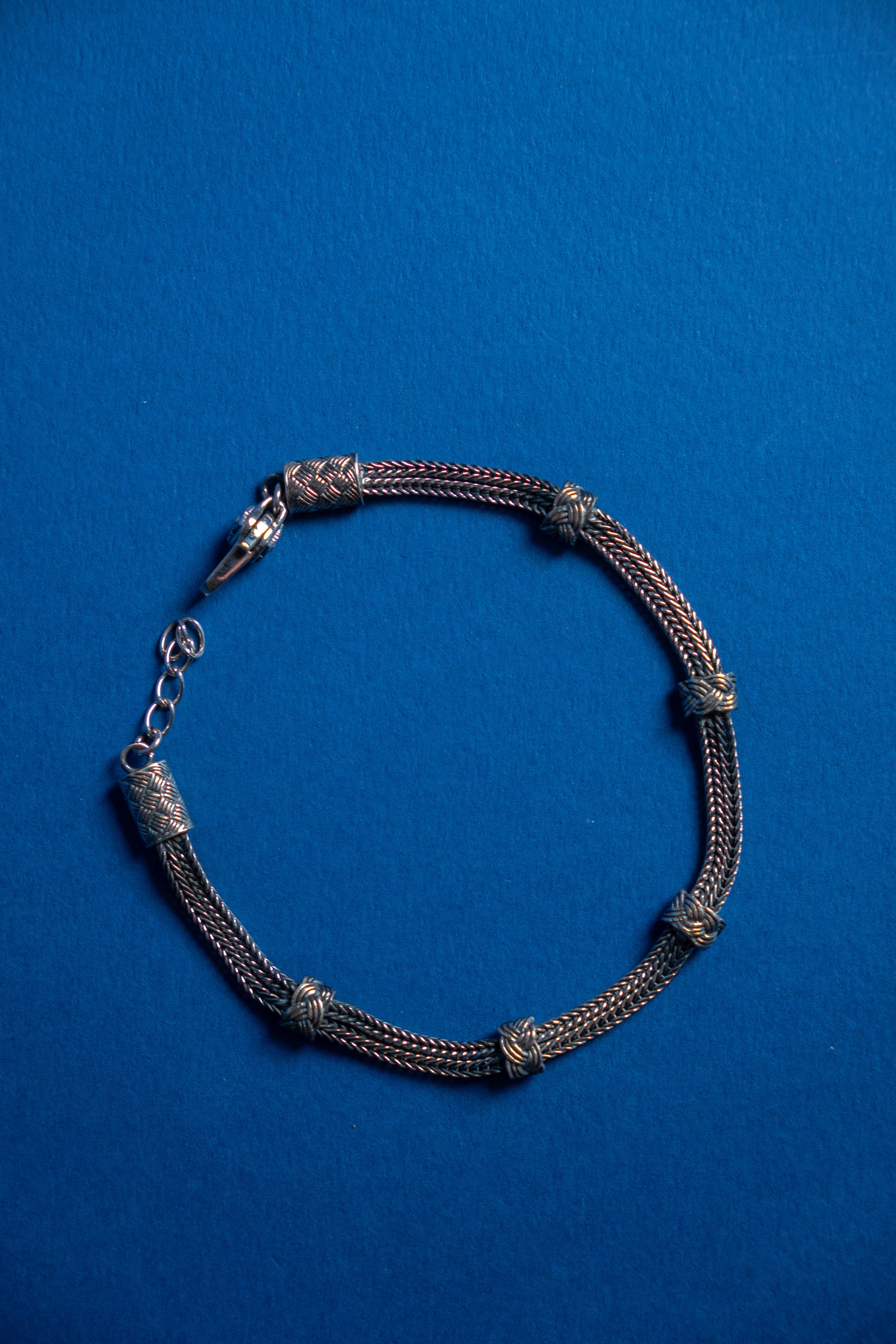 SMOKE TWIST BRACELET